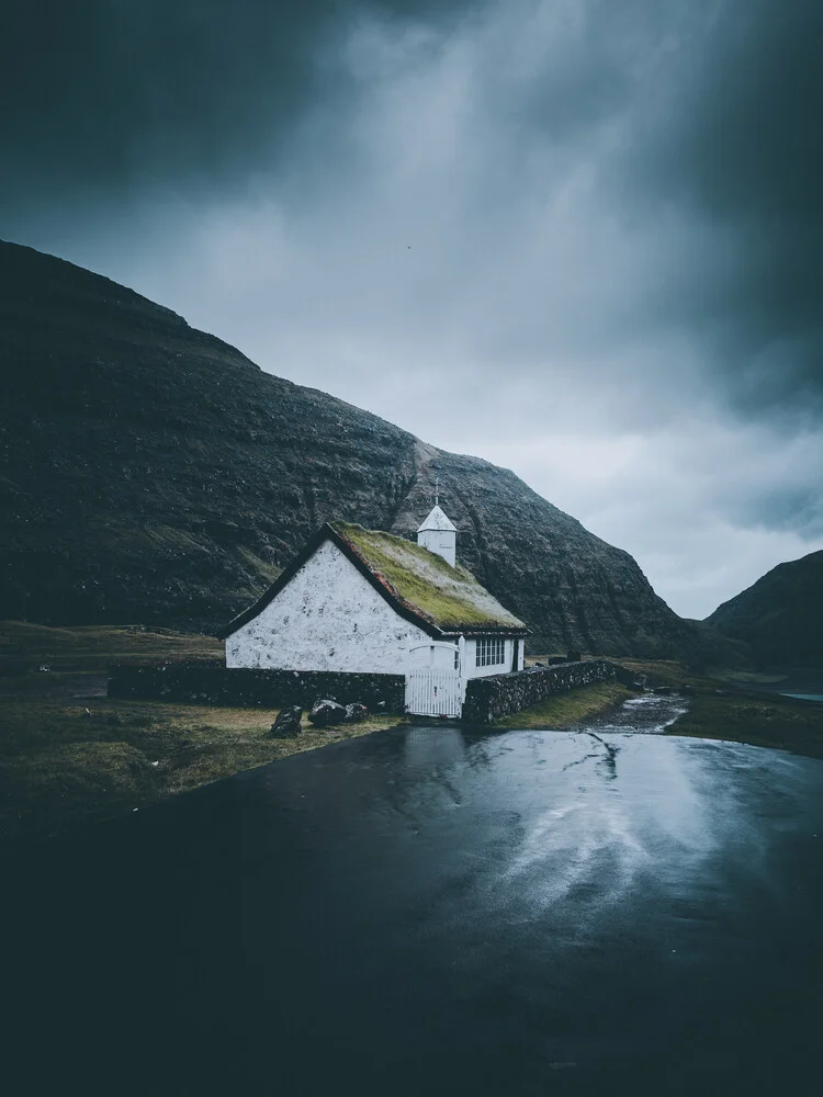 Die Kirche - fotokunst von Dorian Baumann