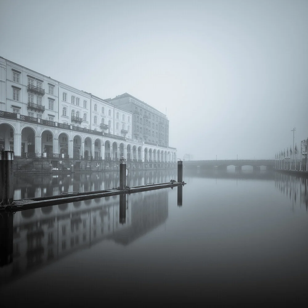 moin hamburch - Alsterarkaden - fotokunst von Dennis Wehrmann