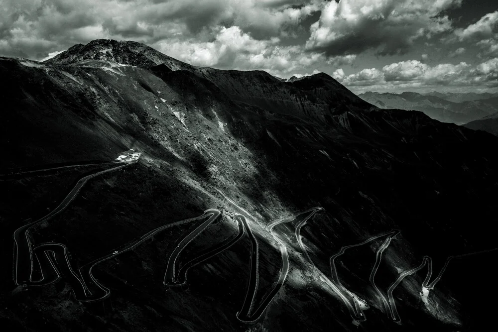 Das Stilfserjoch - Schwarz & Weiss - fotokunst von Johann Oswald