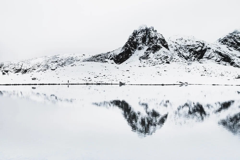 Ruhe am Bergsee - fotokunst von Frithjof Hamacher