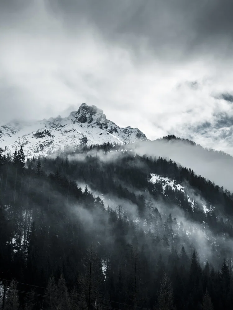 Dramatic Mountainview - fotokunst von Sascha Forkapic
