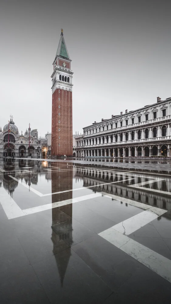 Campanile di San Marco Venedig - fotokunst von Ronny Behnert