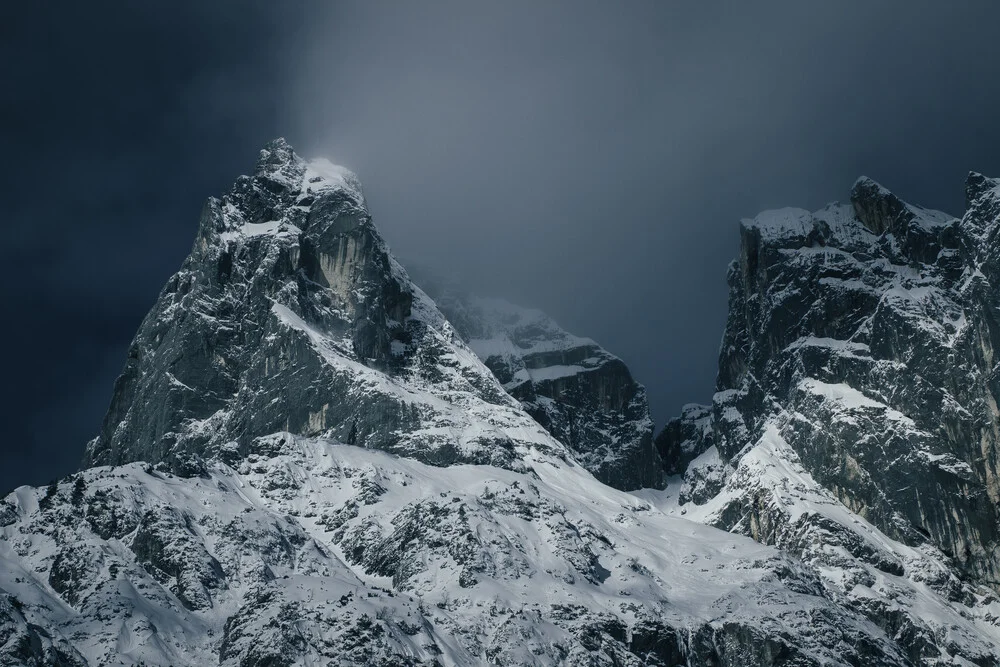 Mountain chain - Fineart photography by Melanie Hinderberger