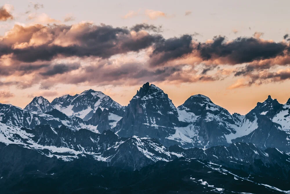 Sonnenaufgang am Penser Joch - fotokunst von Sebastian ‚zeppaio' Scheichl