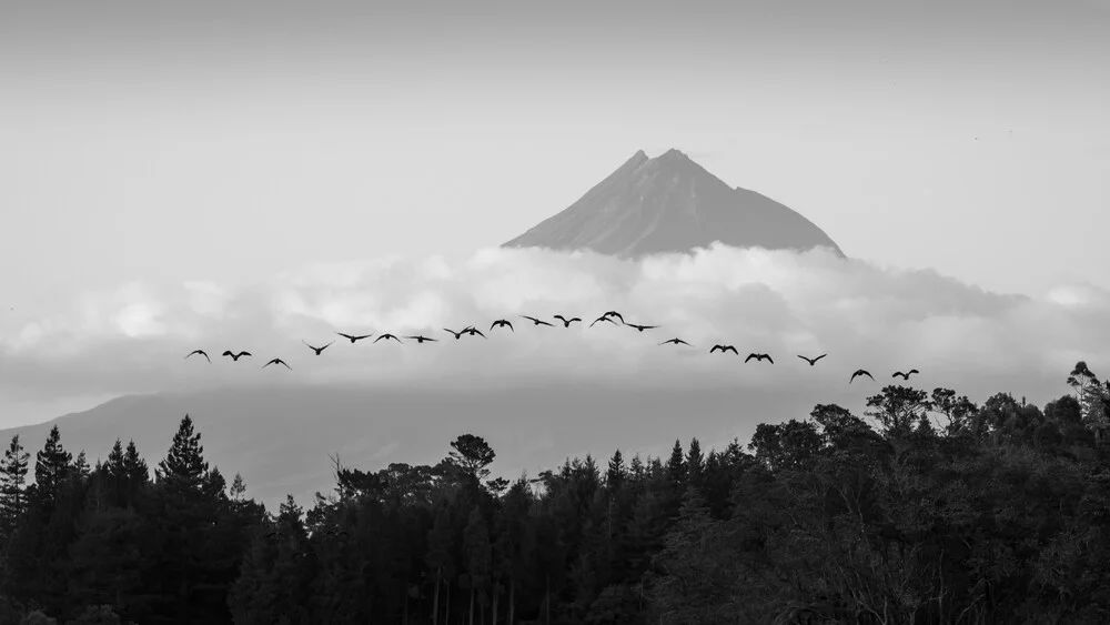 MOUNT TARANAKI - fotokunst von Christian Janik