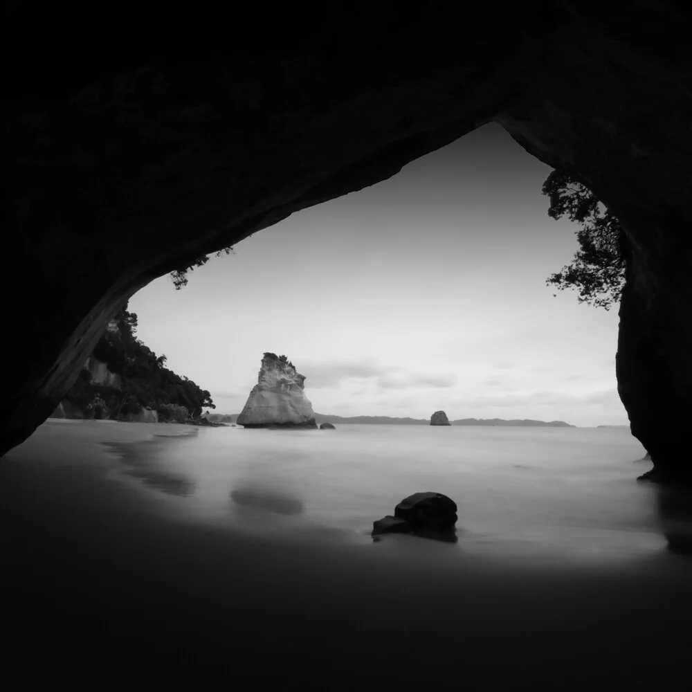 Cathedral Cove - fotokunst von Christian Janik