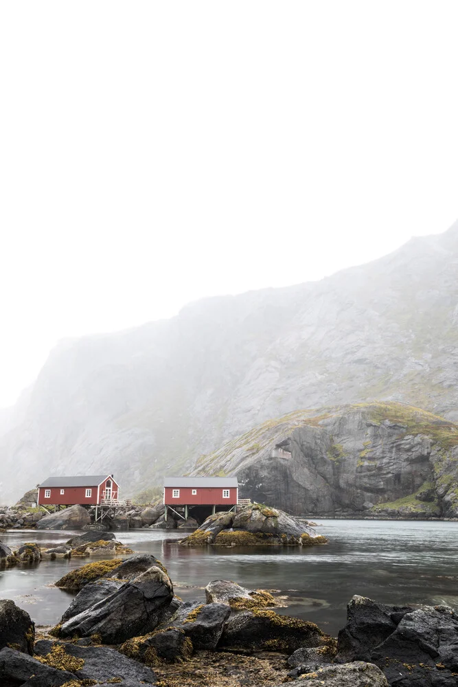 Lofoten Bootshäuser - fotokunst von Sebastian Worm