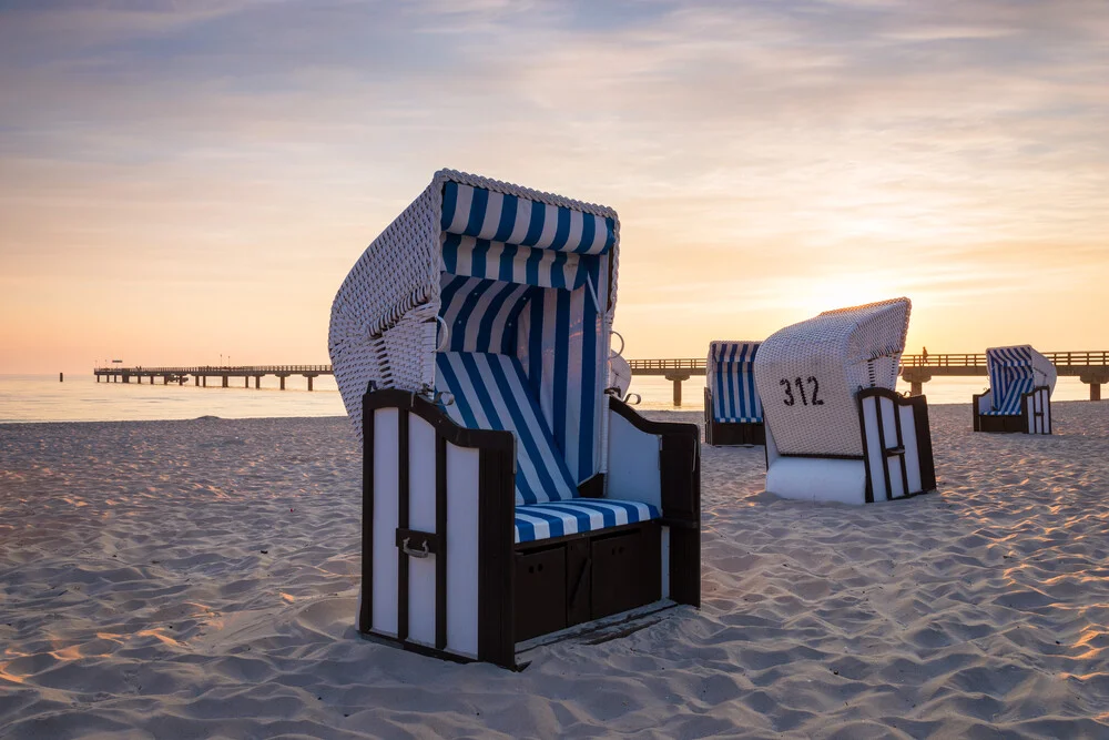 Am Strand III - fotokunst von Heiko Gerlicher