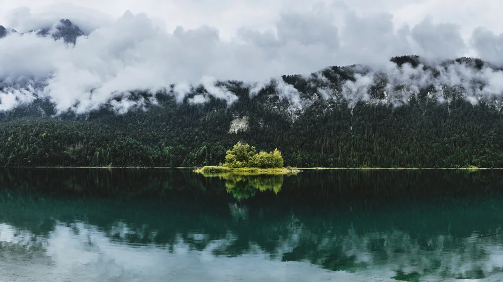 Panorama of Lake Eibsee - Fineart photography by Timo Maier