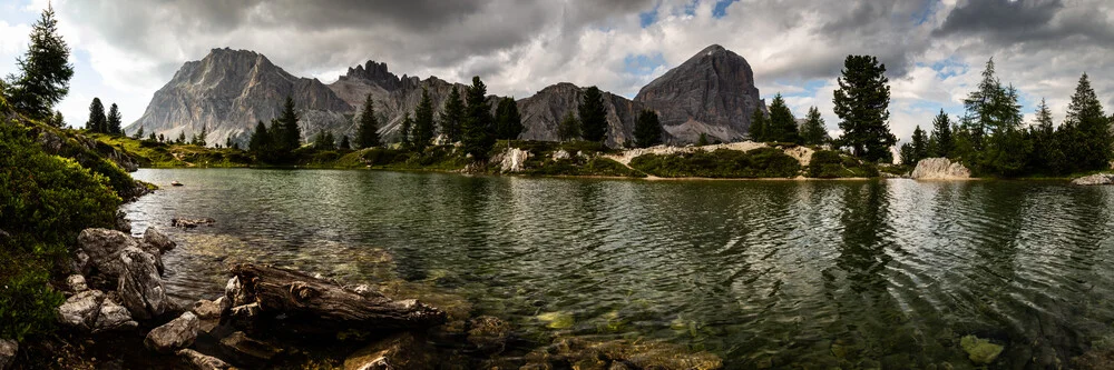 Lago Limides - Dolomiten - fotokunst von Mikolaj Gospodarek