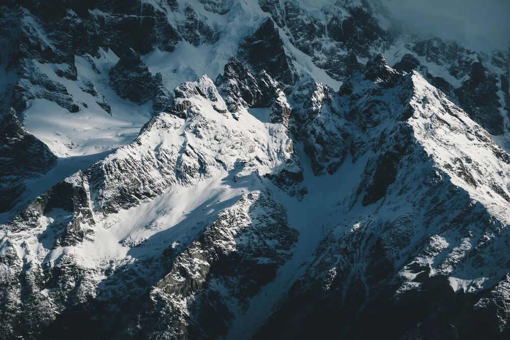 Patagonisches Licht und Schatten - fotokunst von Ueli Frischknecht