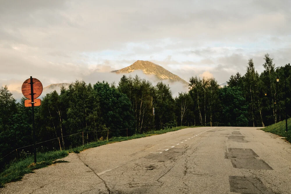 Road, France (2017) - Fineart photography by Franziska Söhner