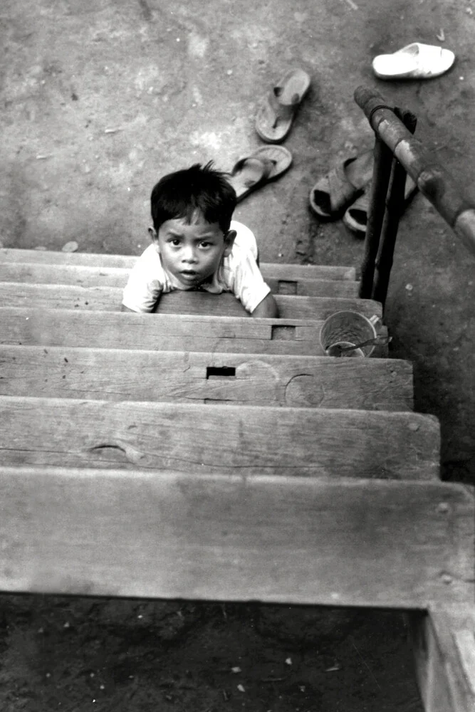 LOOKING UP  - Little Boy - Central Highland - Vietnam - Fineart photography by Silva Wischeropp