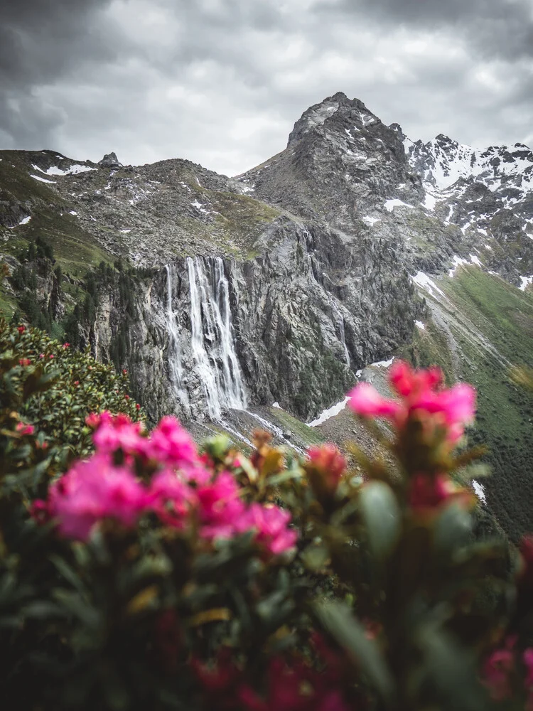 Frühling bei den Renkfällen - fotokunst von Roman Huber