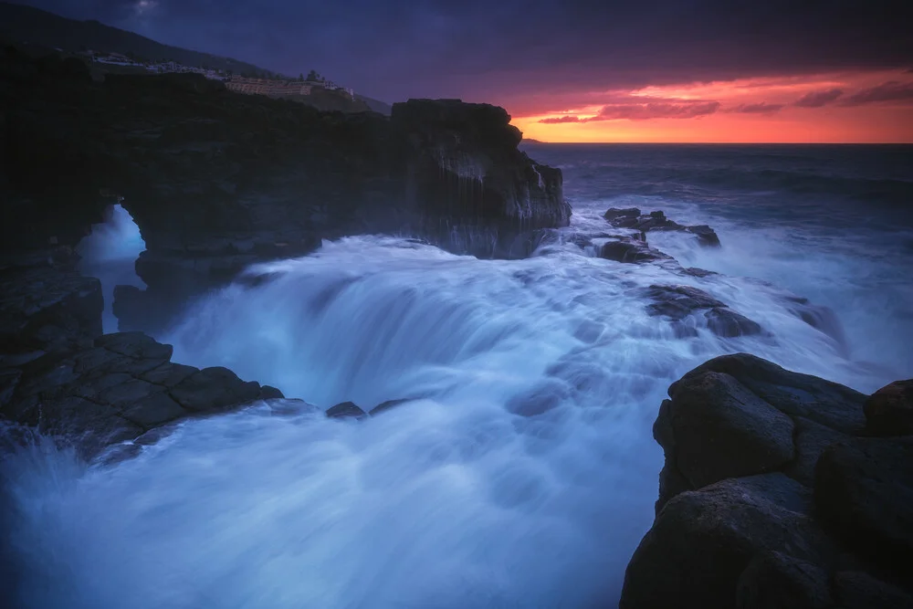 Teneriffa Klippen bei Puerto de la Cruz - fotokunst von Jean Claude Castor