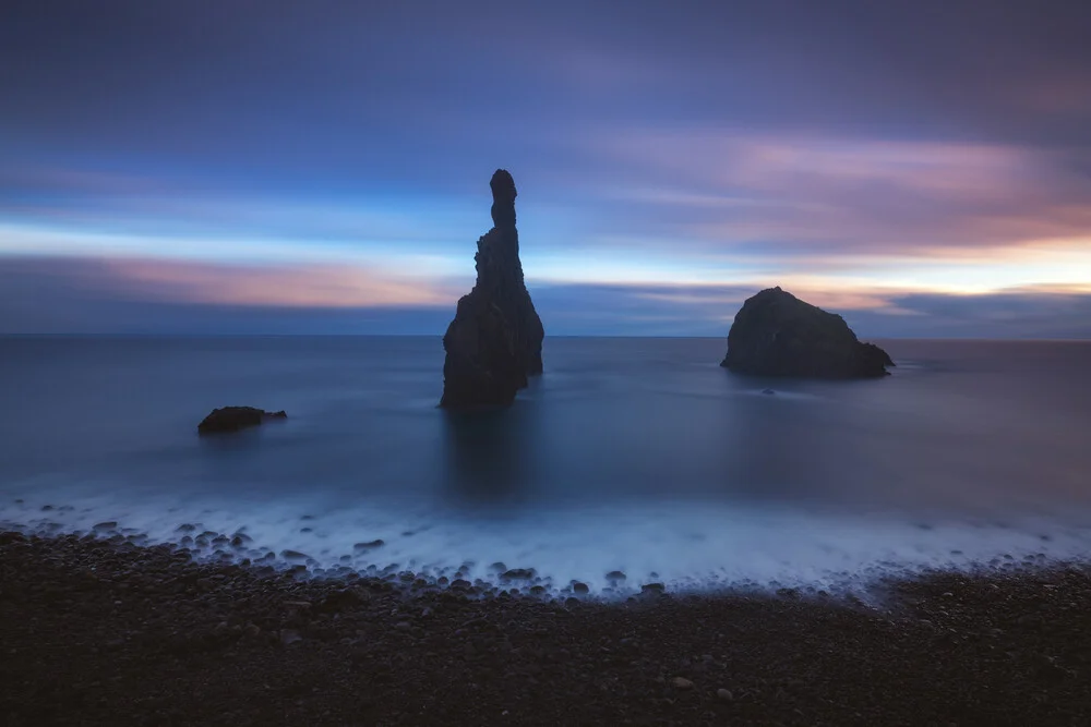 Madeira Ilheus da Janela Langzeitbelichtung bei Sonnenuntergang - fotokunst von Jean Claude Castor