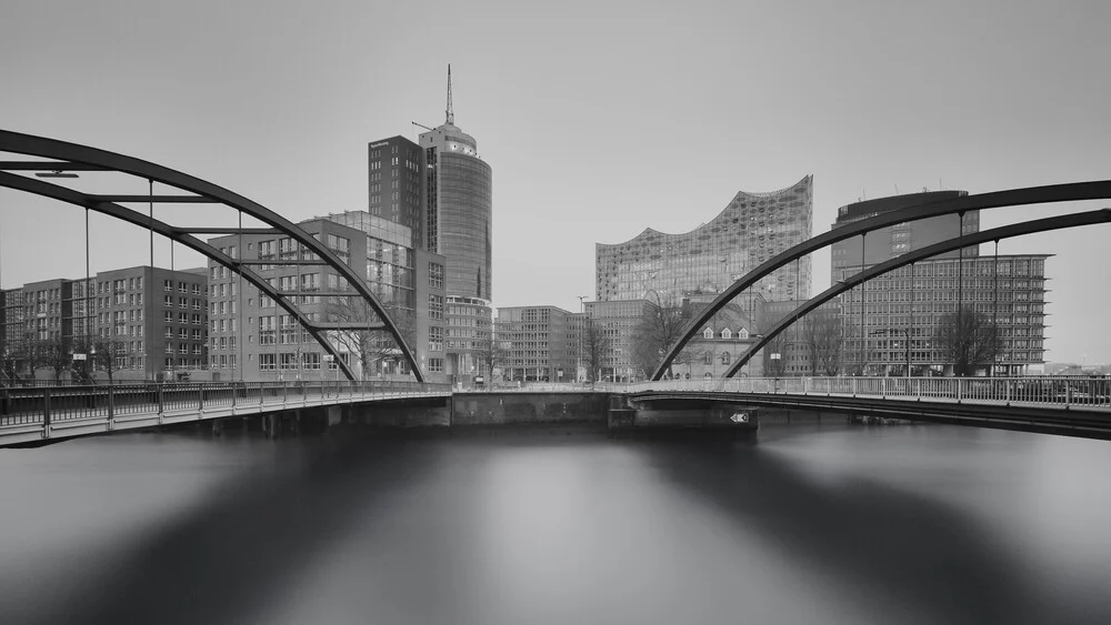 Panoramic view Elbphilharmonie and Niederbaumbrücke Hamburg - Fineart photography by Dennis Wehrmann