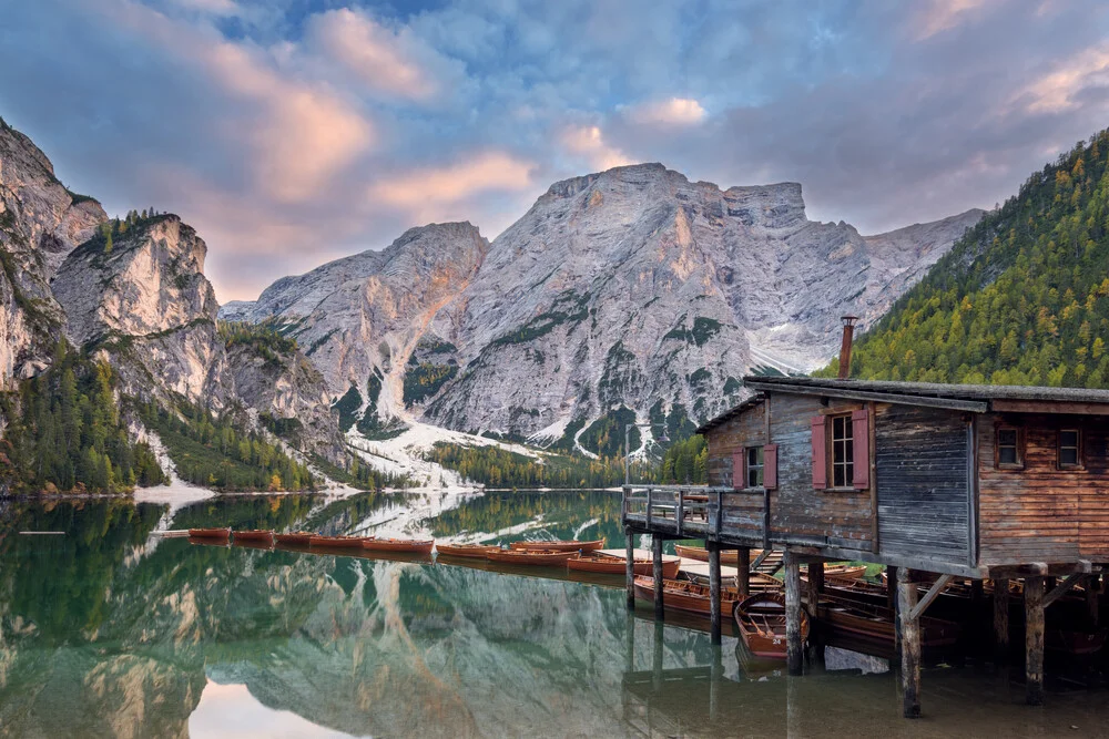 Pragser Wildsee - fotokunst von Dave Derbis