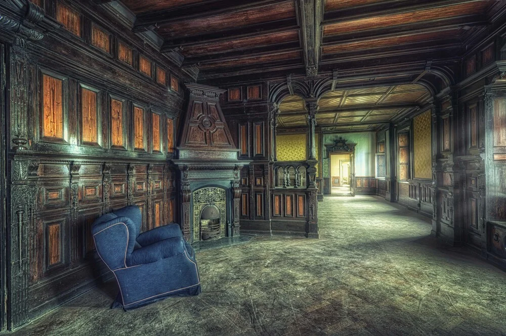 Verlassene Villa - Fineart photography by Christopher Prenzel