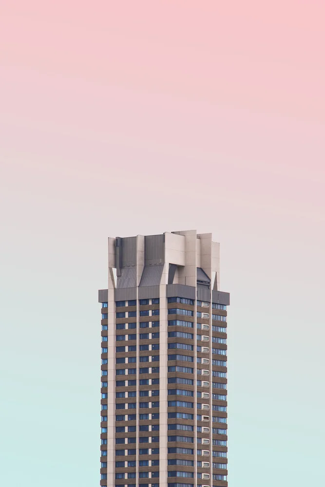 Rose Tower - fotokunst von Simone Hutsch