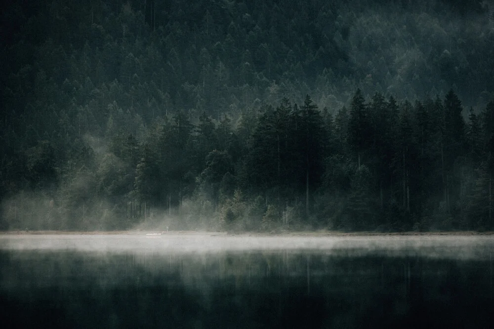 Foggy Lake - fotokunst von Stefan Sträter