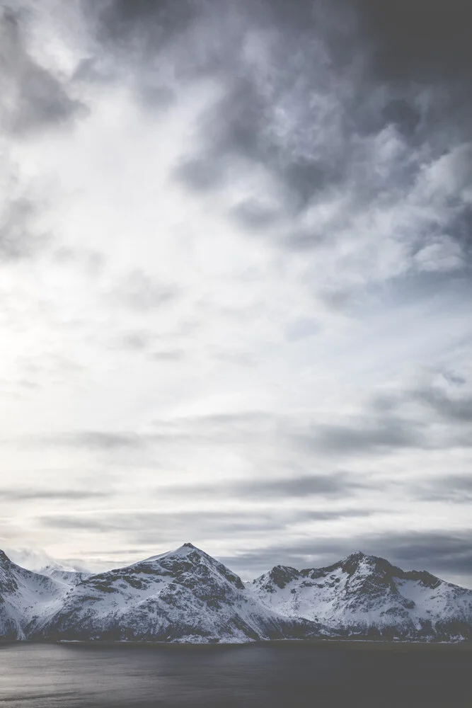 Icy Mountains - fotokunst von Sebastian Worm