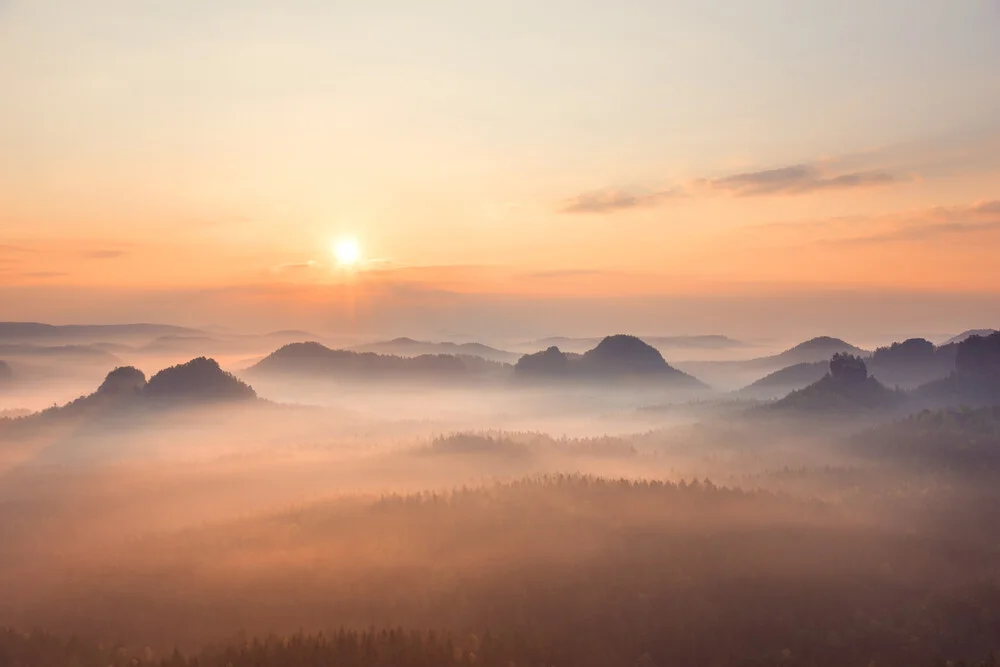 Sonnenaufgang in der Sächsischen Schweiz - fotokunst von Dave Derbis