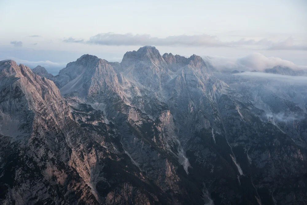 Mountain Glow - fotokunst von Lina Jakobi