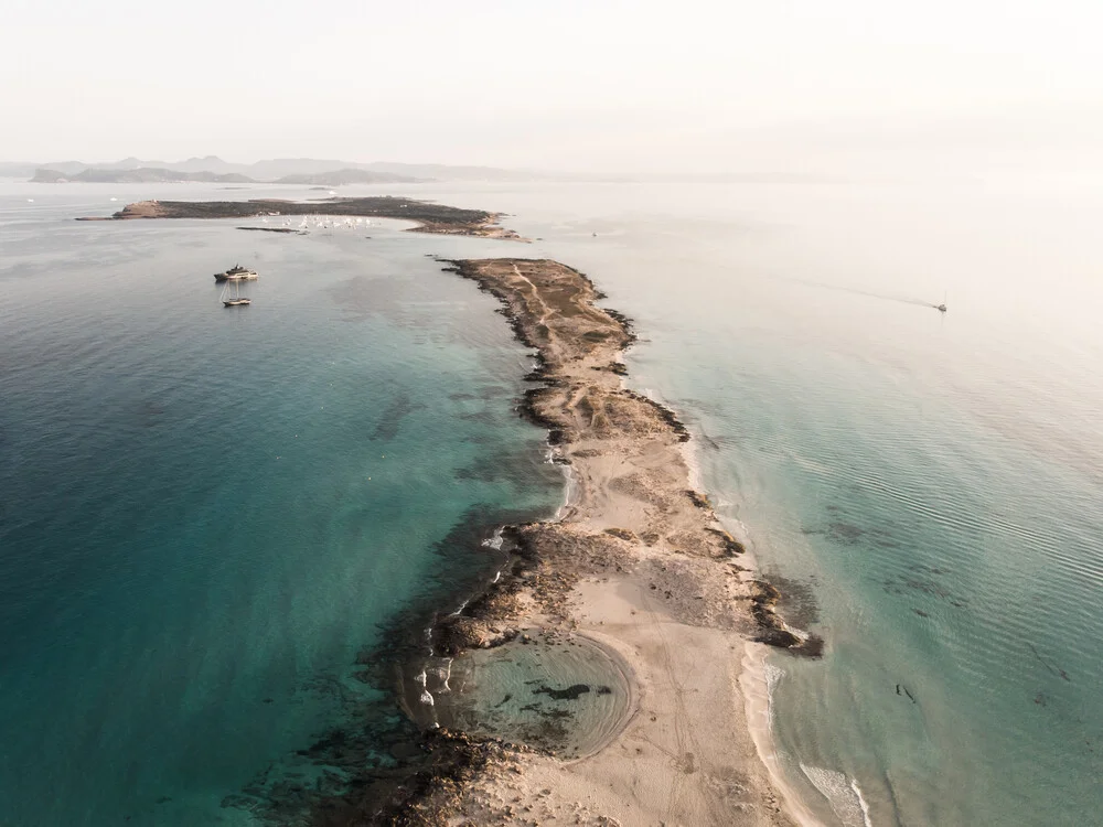 Strand von oben - fotokunst von Lina Jakobi