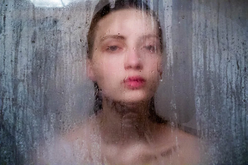 Duschen am Morgen - fotokunst von Liva Voigt