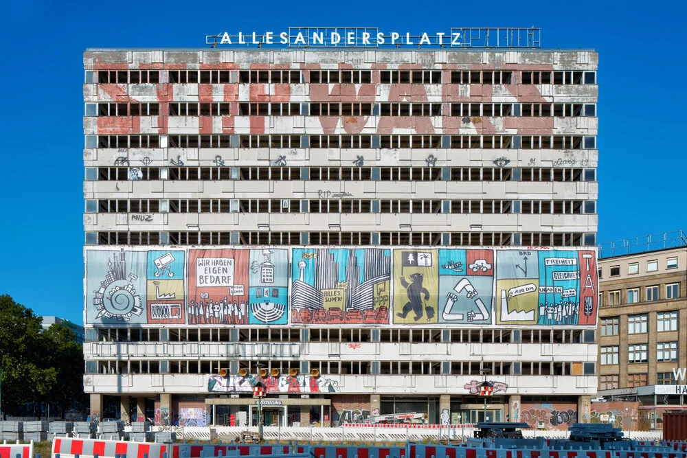 Alles Anders - fotokunst von Michael Belhadi