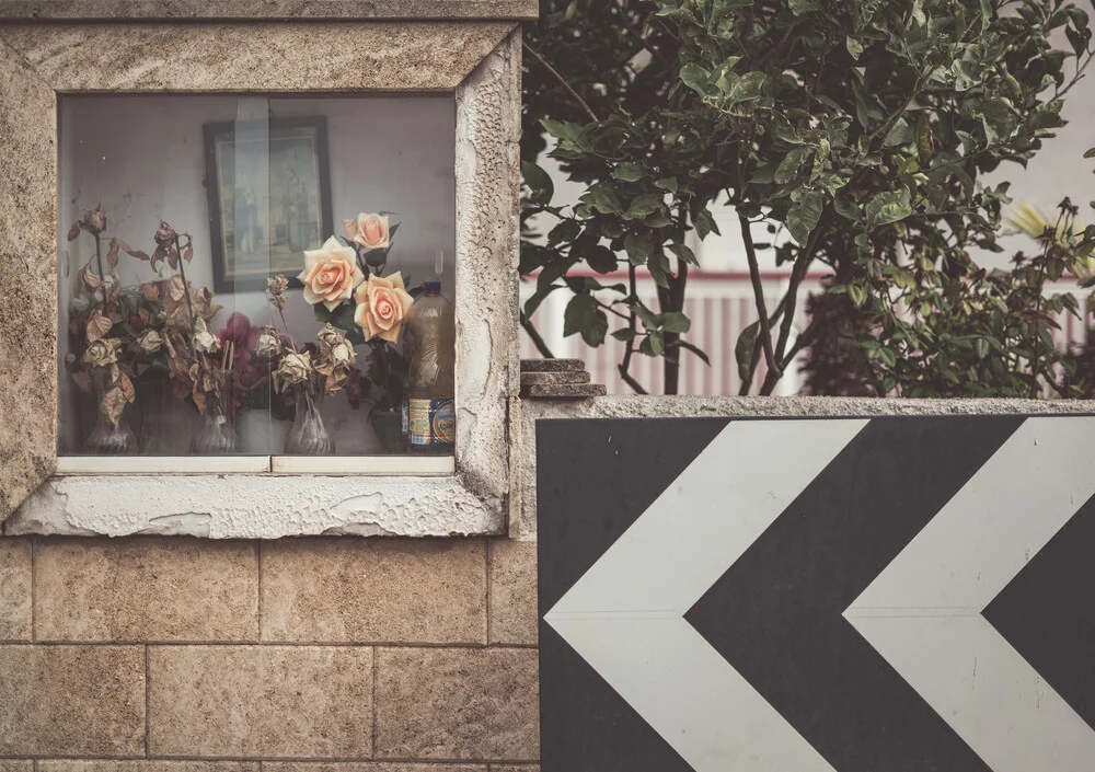 Auf der Straße beten - fotokunst von Pascal Genzel