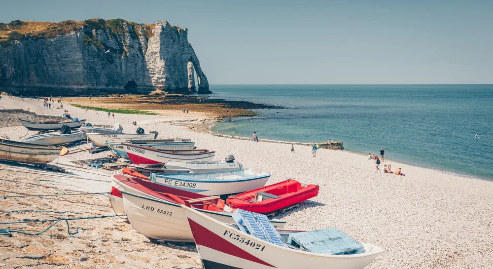 Porte d'Aval und Aiguille in Étretat - fotokunst von Eva Stadler