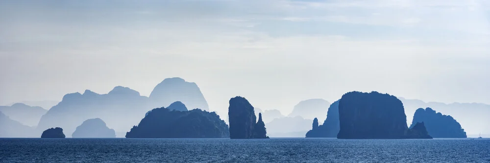 Phang Nga bay in the morning time - Fineart photography by Franzel Drepper