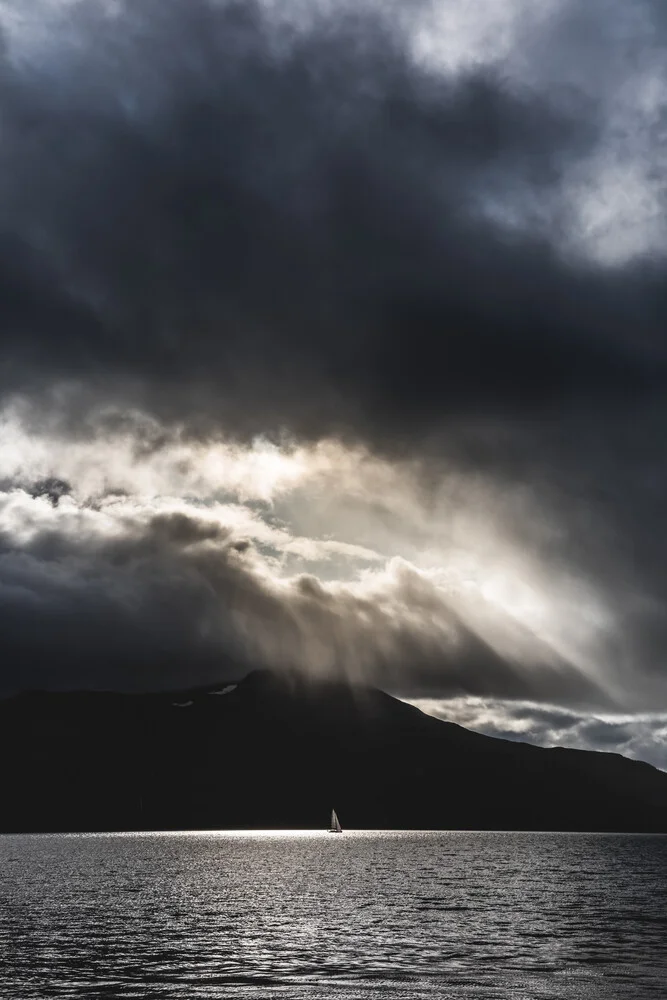 Segelboot - fotokunst von Sebastian Worm