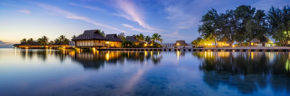 Holiday in a beach resort in the South Seas - Fineart photography by Jan Becke