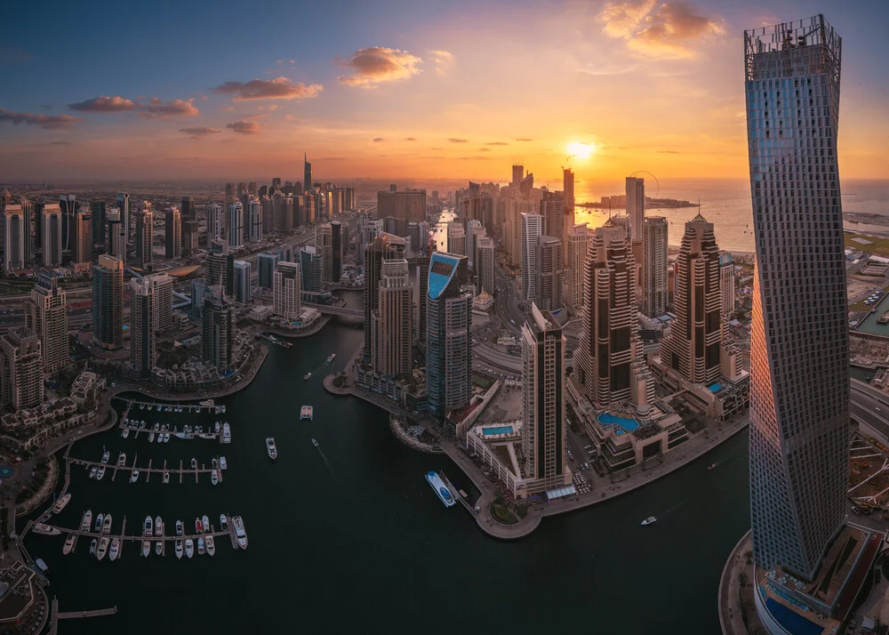 Dubai Marina Skyline - fotokunst von Jean Claude Castor
