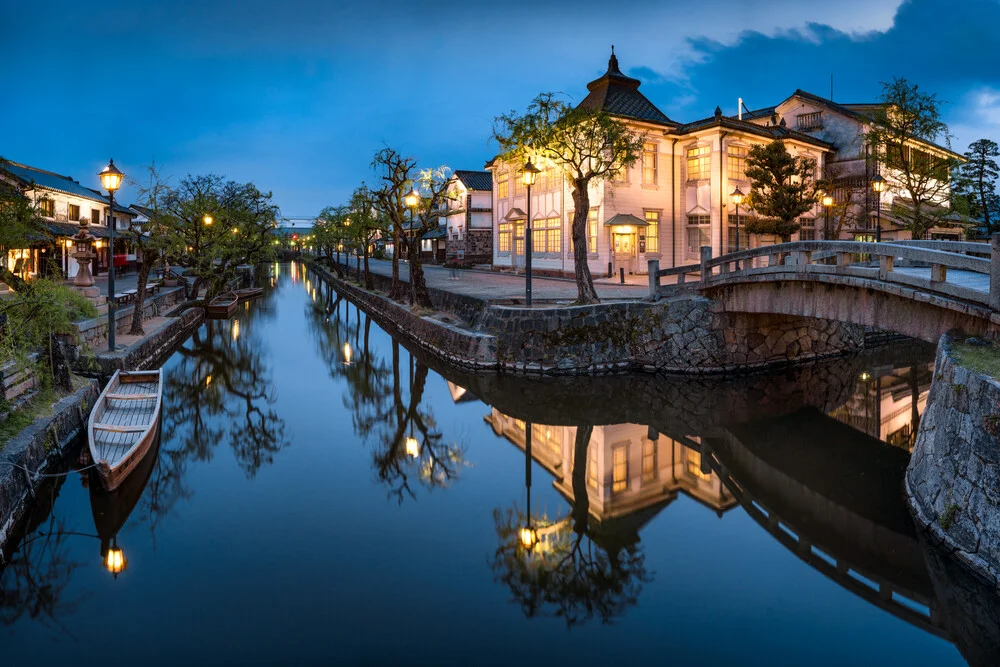 Old town of Kurashiki - Fineart photography by Jan Becke