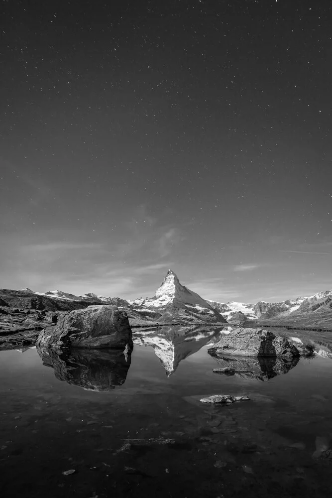 Matterhorn bei Nacht - fotokunst von Jan Becke