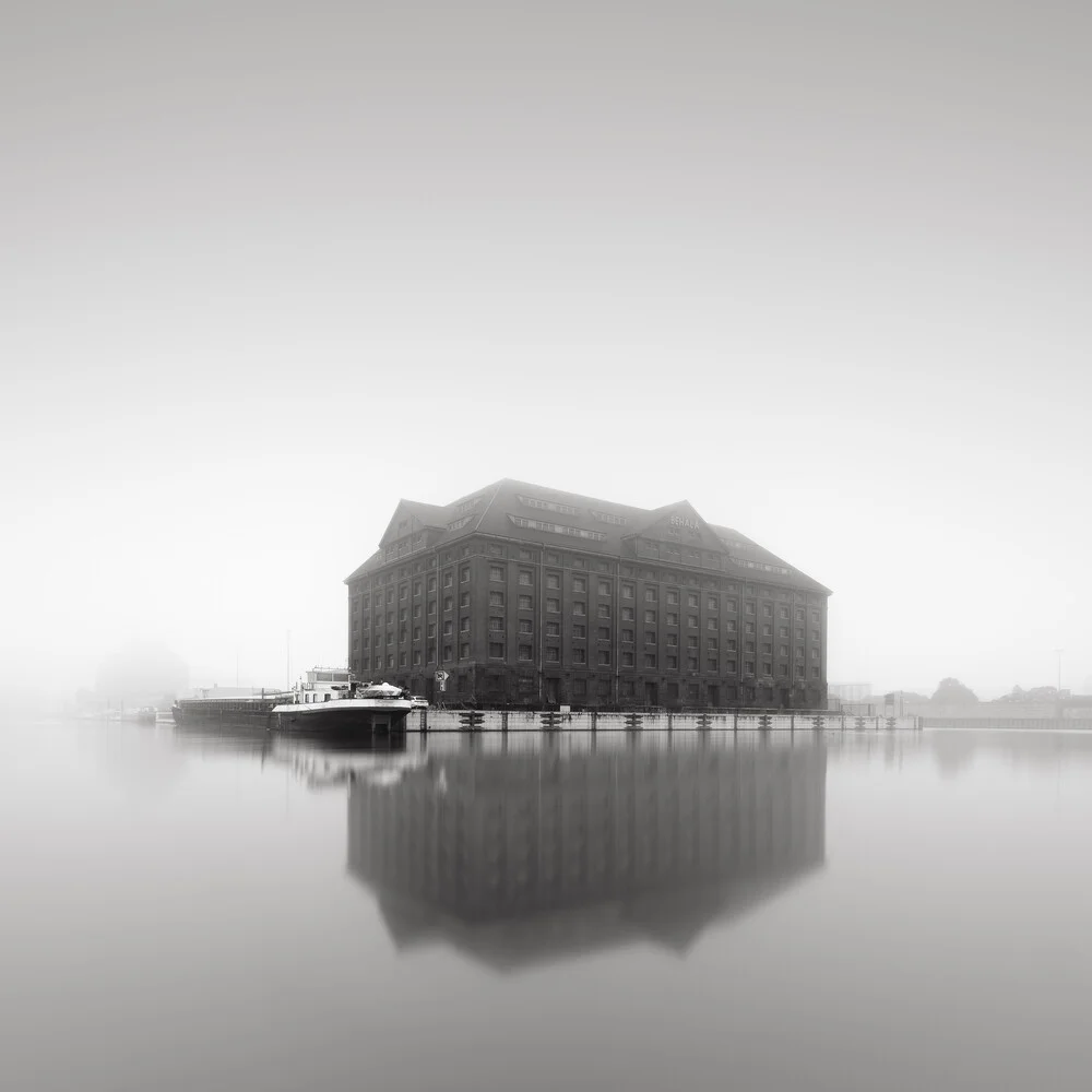 Lagerhaus im Westhafen von Berlin - fotokunst von Thomas Wegner