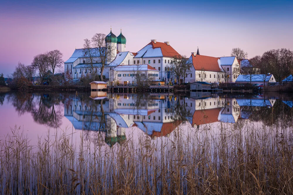Kloster im Spiegel - fotokunst von Martin Wasilewski