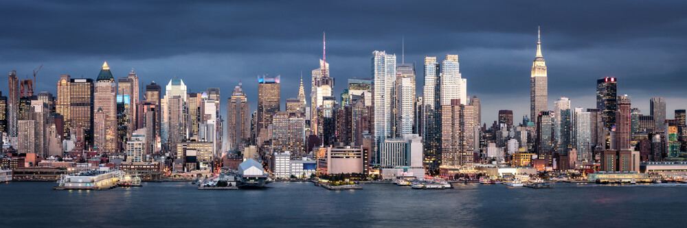 new york city skyline pic