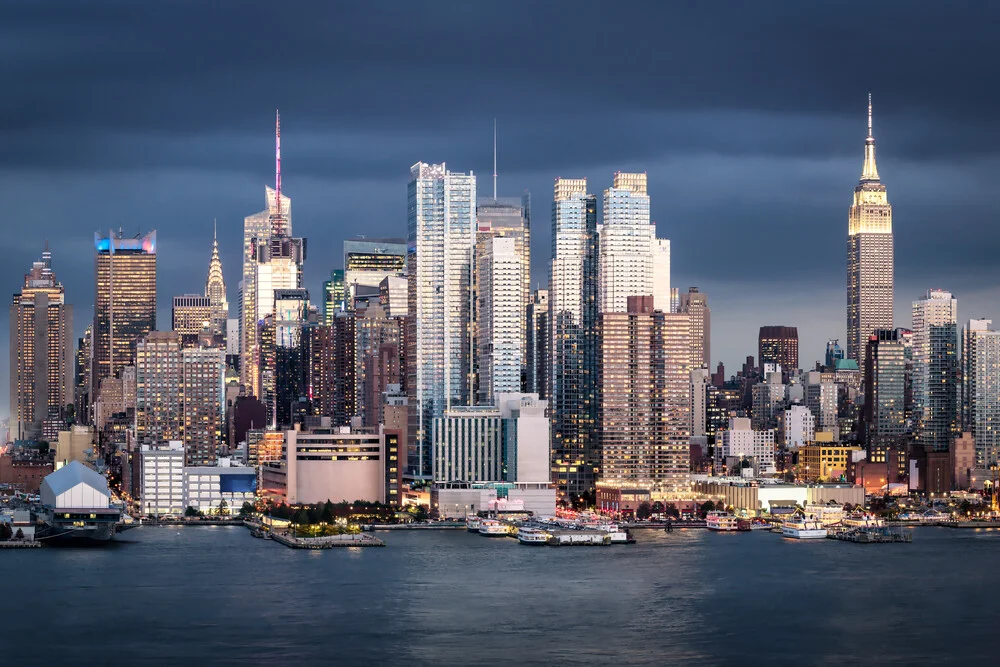 New York City Skyline mit Empire State Building - fotokunst von Jan Becke