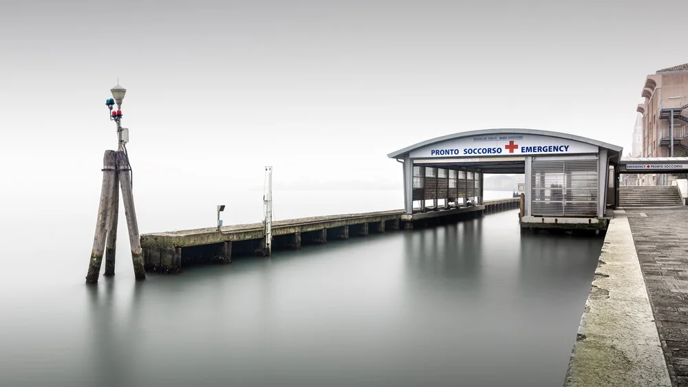 Pronto Soccorso | Venedig - fotokunst von Ronny Behnert