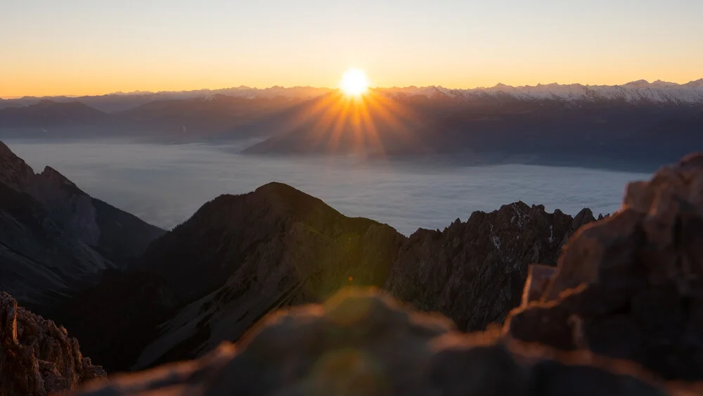 above the clouds - fotokunst von Clemens Bartl