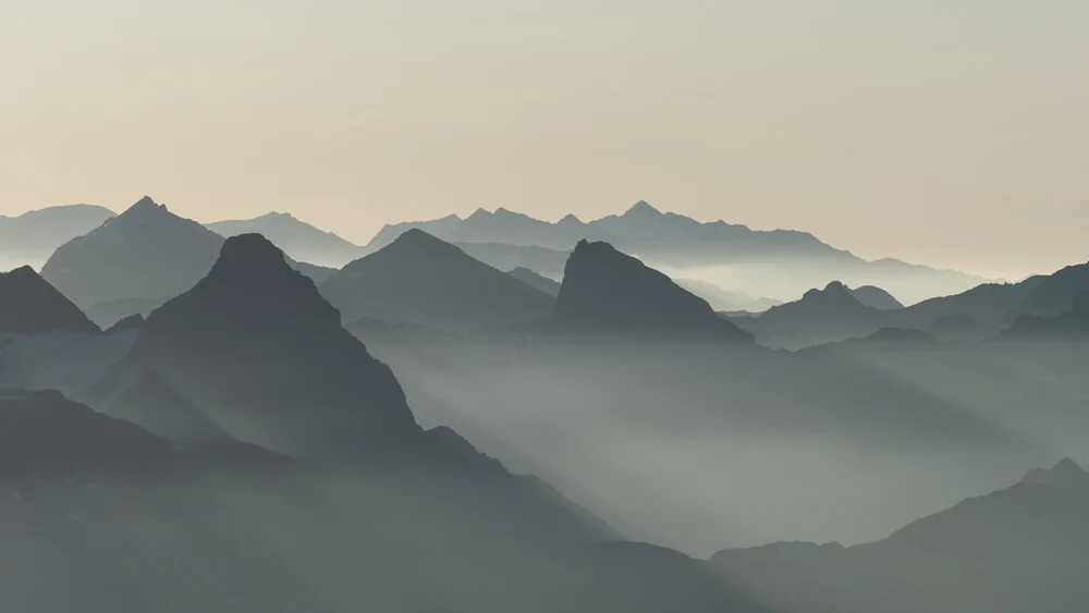Bündner Alpen II - fotokunst von Thomas Staubli