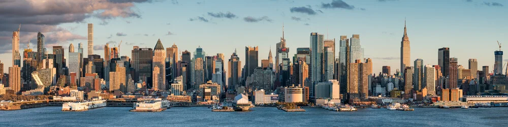 Manhattan Skyline Panorama - fotokunst von Jan Becke