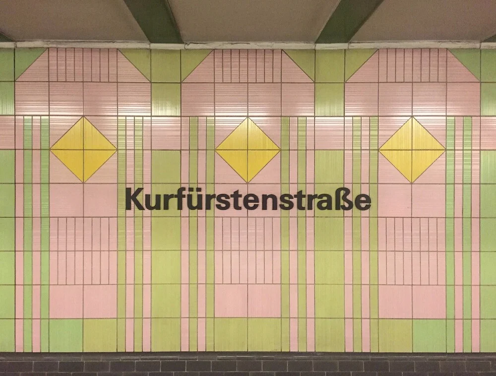 U-Bahnhof Kurfürstenstraße - fotokunst von Claudio Galamini