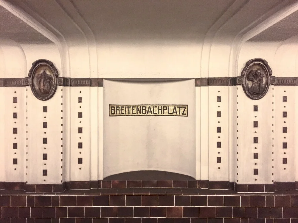 U-Bahnhof Breitenbachplatz - fotokunst von Claudio Galamini