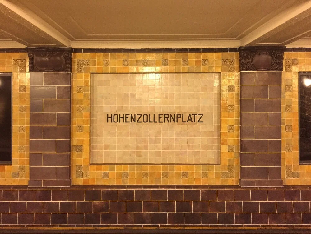 U-Bahnhof Hohenzollernplatz - fotokunst von Claudio Galamini